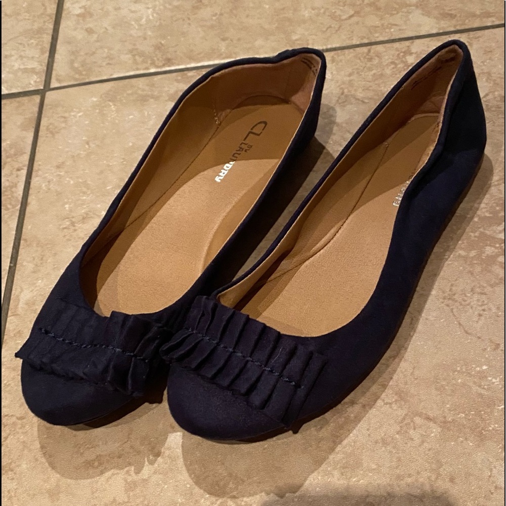 Black flats